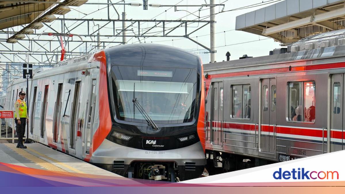 Kaca KRL Bekasi-Kampung Bandan Retak, KAI Selidiki Dugaan Pelemparan Batu