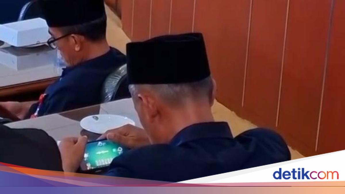 Camat Madiun Viral Bermain Game Saat Rapat Paripurna DPRD