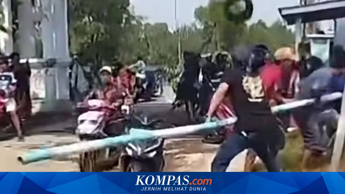 Kekacauan di Pantai Larangan: Warga Protes Pengelolaan BUMDes yang Tidak Transparan