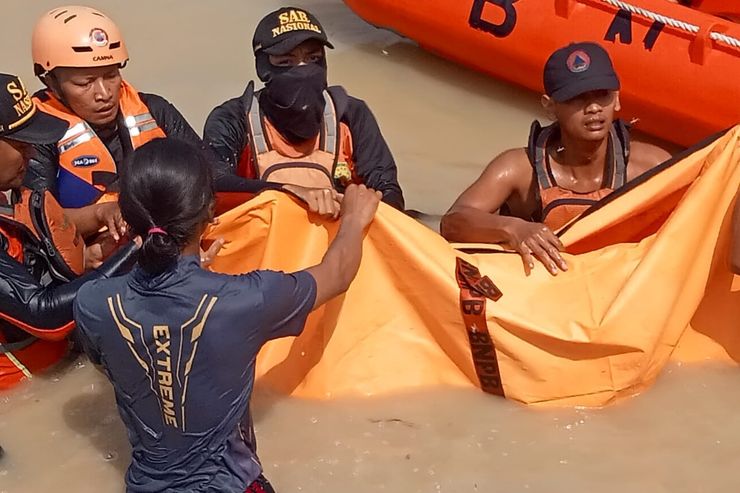 Tragedi di Sungai Tuntang: Seorang Warga Meninggal Usai Konten Debit Air