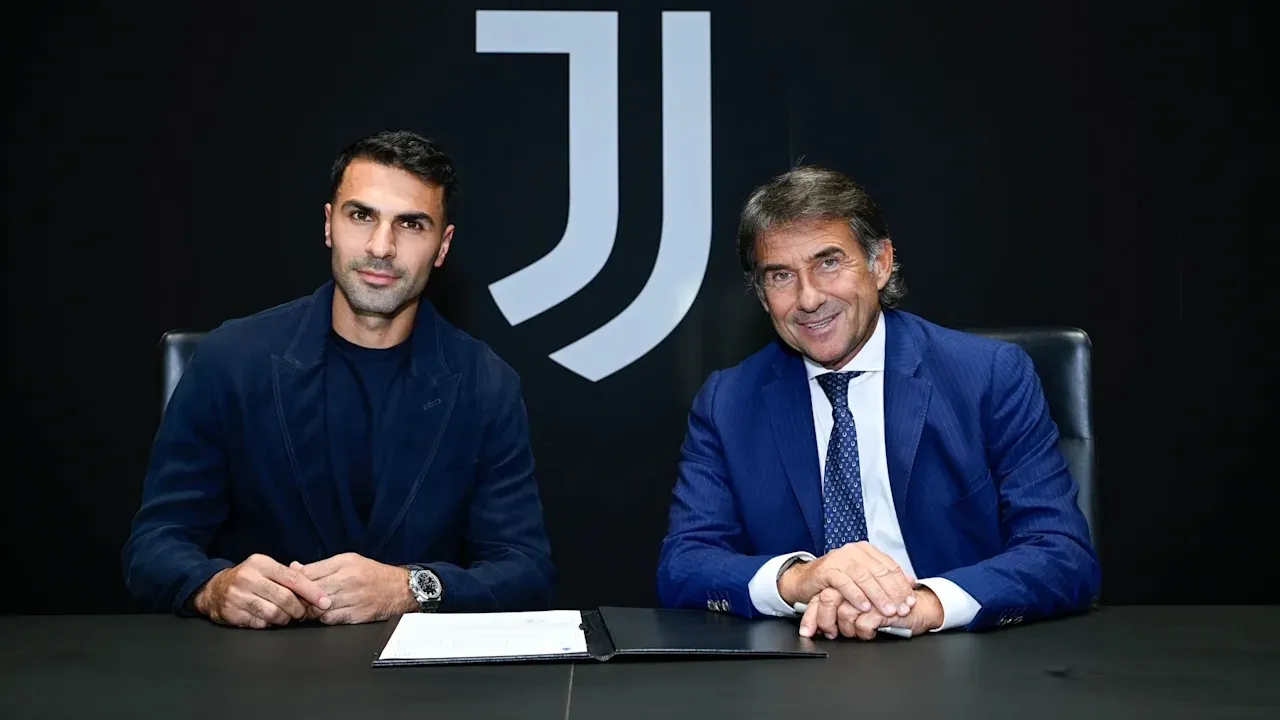 Zeki Celik Siap Bergabung dengan Juventus Bersama Kenan Yildiz